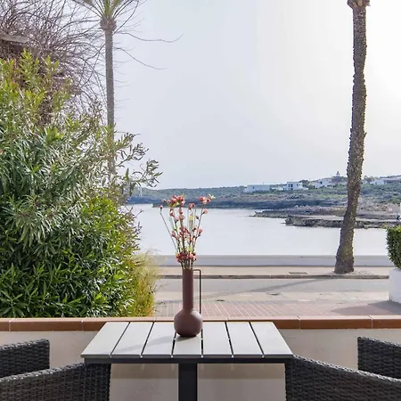 Gavines Down 公寓 *